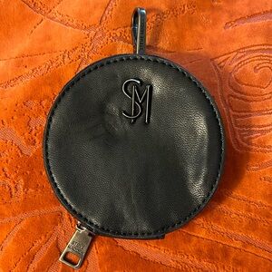 Steve Madden Round Zip-up Pouch with Clip, Black Leather Excellent Quality